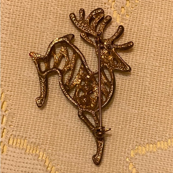 Vintage Reindeer Pin - Picture 2 of 3